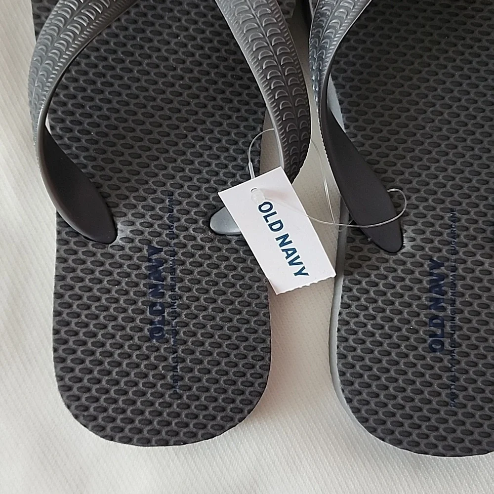 Old Navy Flip Flops Size: 12-13
